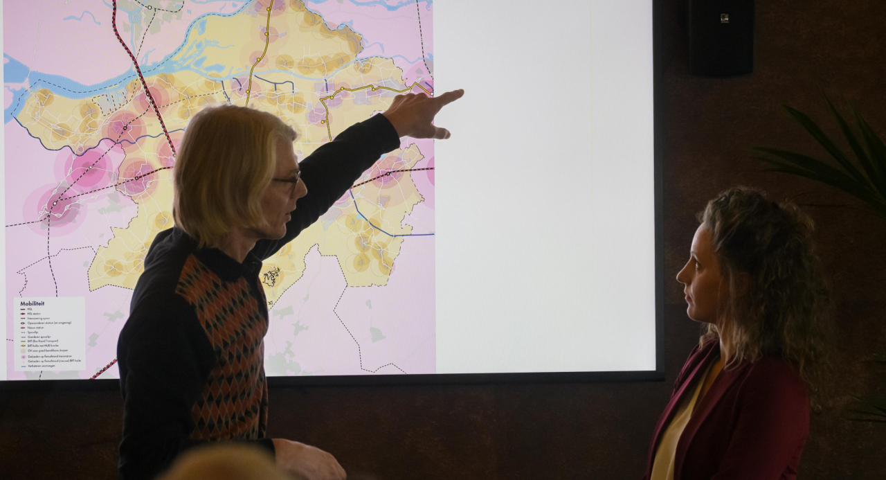 In gesprek met Peter van Schie. Foto: Joris Buijs