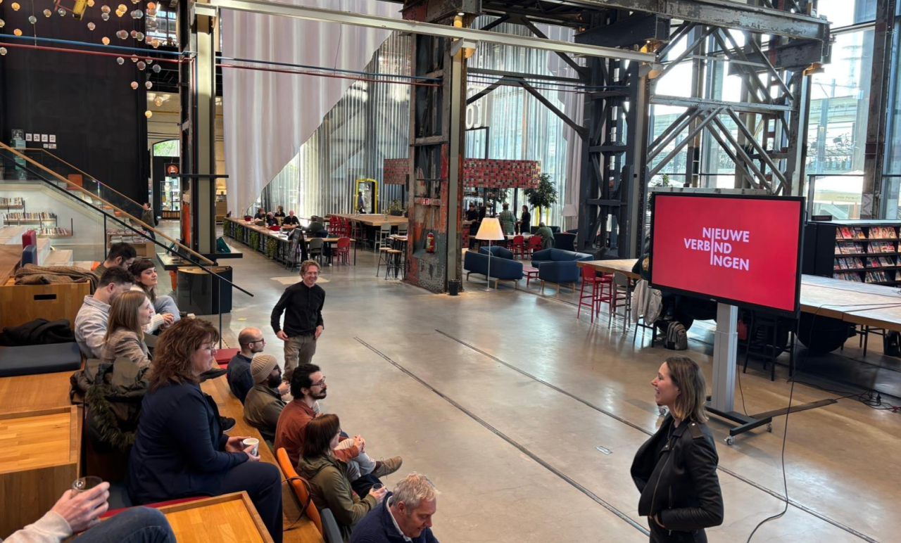 Startmoment in de LocHal, presentatie door CAST en BLASt. Foto: CAST