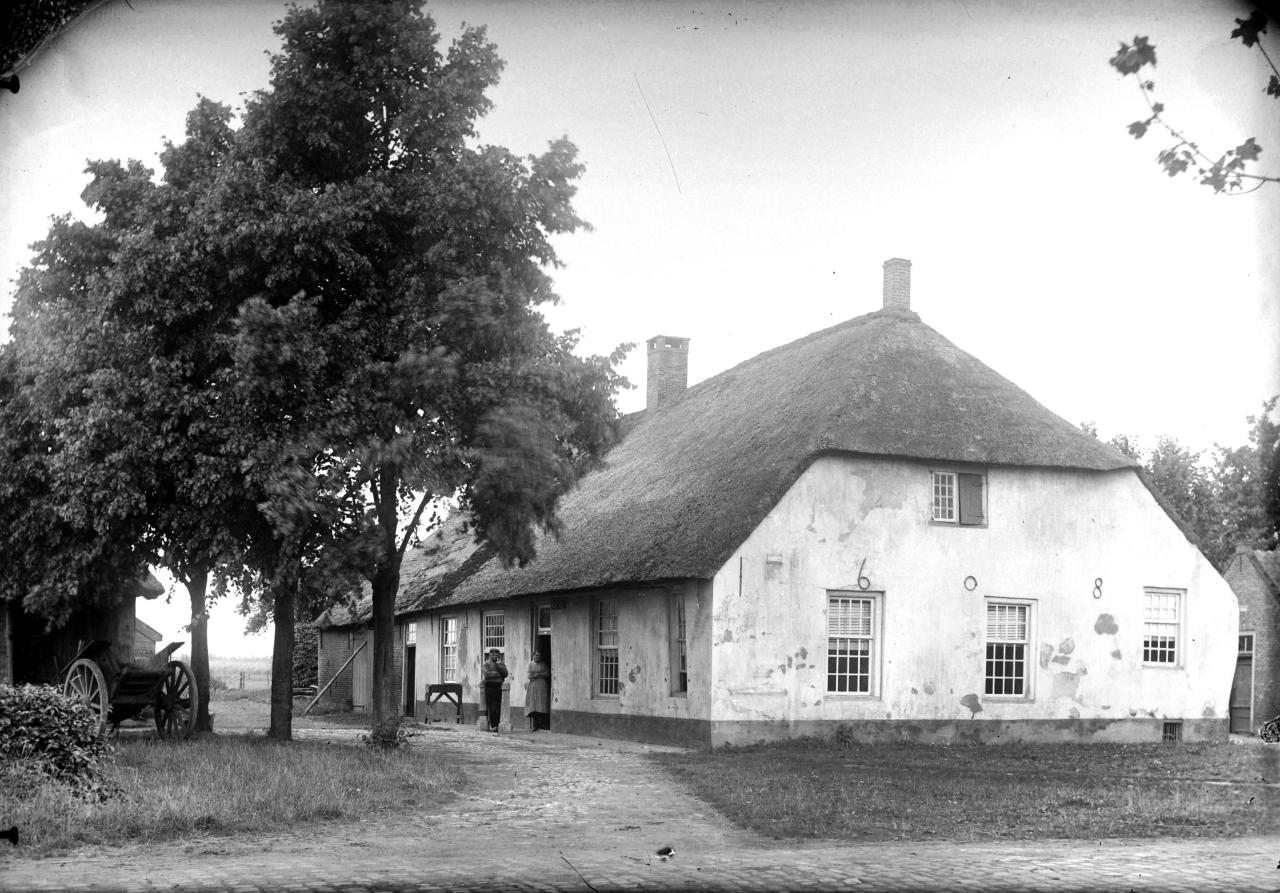 Boerderij Fouchier (1608-1964) dat werd gesloopt vanwege de bouw van het Maria-ziekenhuis - de jaarankers ontbraken en dus had het pand zijn monumentale waarde verloren. (Bron: Schmidlin, Regionaal Archief Tilburg)