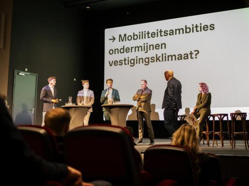 Verkiezingsdebat over ruimte: ‘We moeten geen kippenhokken bouwen’